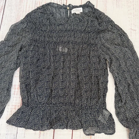 Velvet by Graham & Spencer Navy and White Blen top Size M - Picture 5 of 10